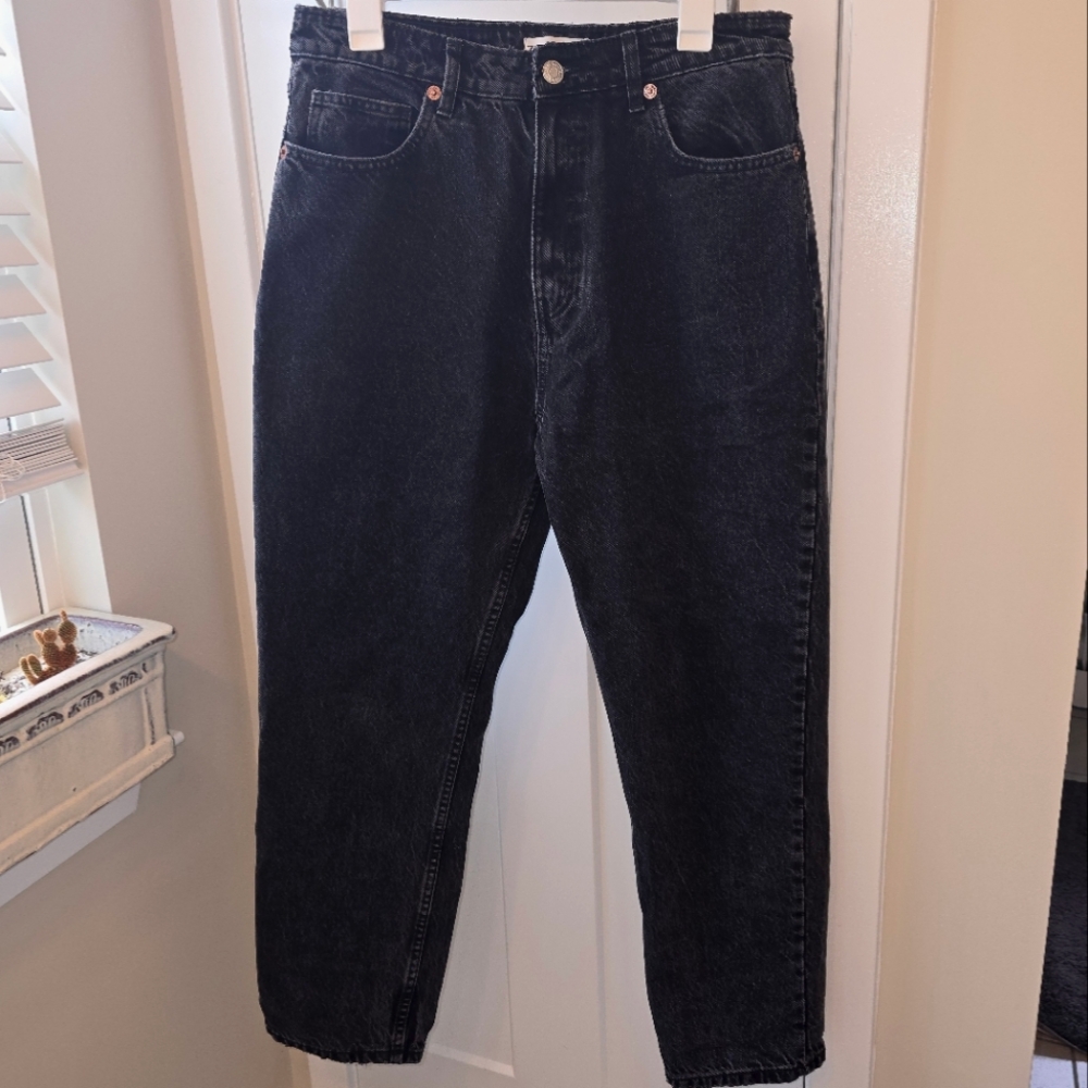 Zara Black Mom Fit Jeans with High Waist - Picture 3 of 10